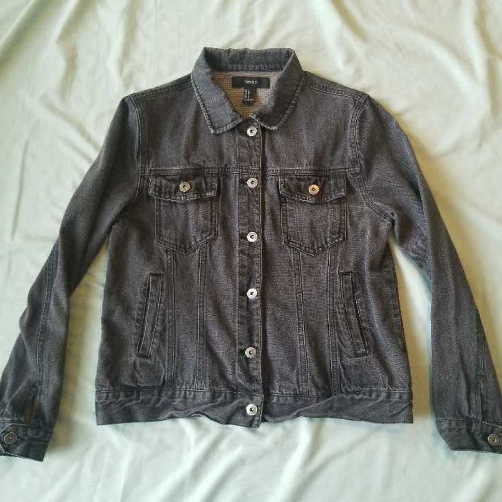Basic Black Jean Jacket - Picture 4 of 6